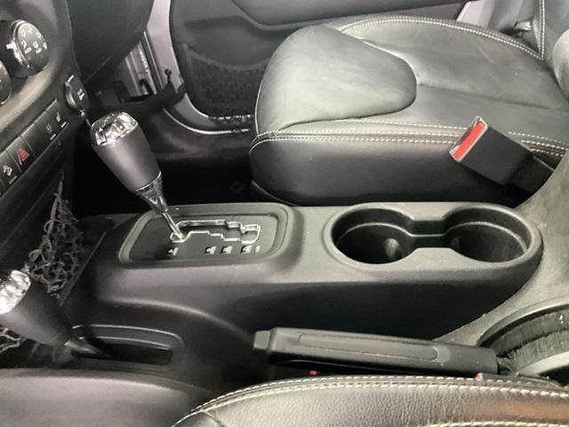 used 2015 Jeep Wrangler Unlimited car, priced at $18,750