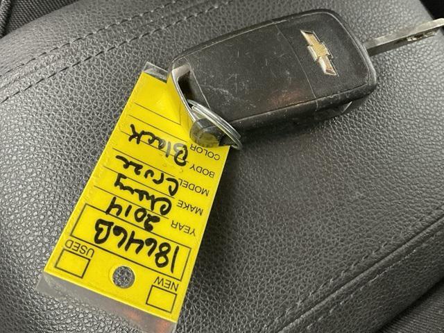 used 2014 Chevrolet Cruze car, priced at $9,000