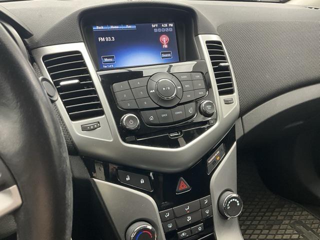 used 2014 Chevrolet Cruze car, priced at $9,000