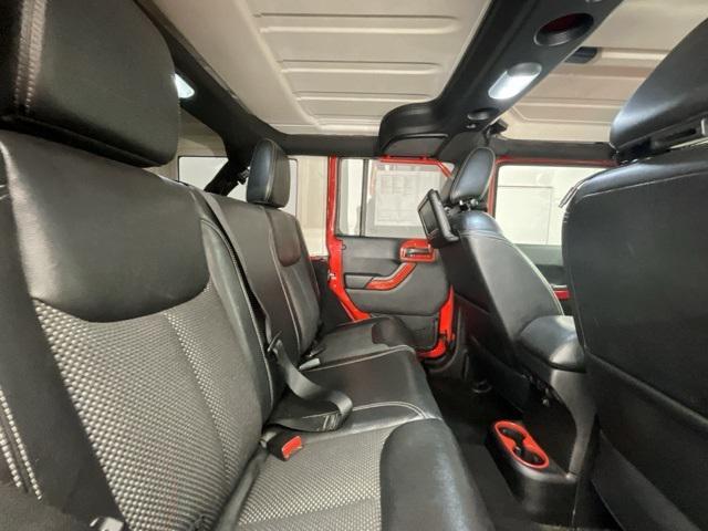 used 2015 Jeep Wrangler Unlimited car, priced at $18,500