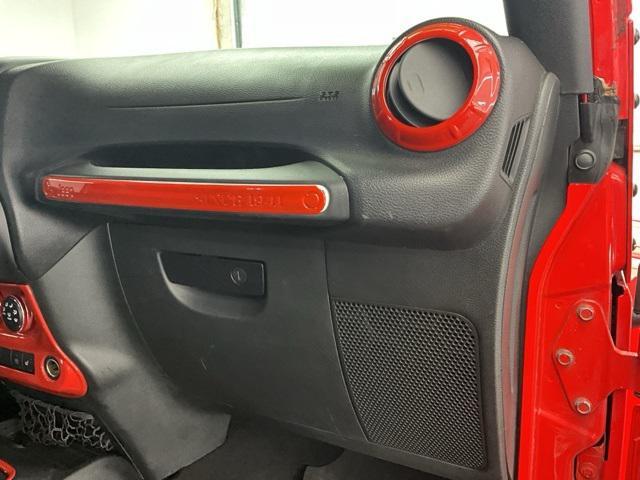 used 2015 Jeep Wrangler Unlimited car, priced at $18,500