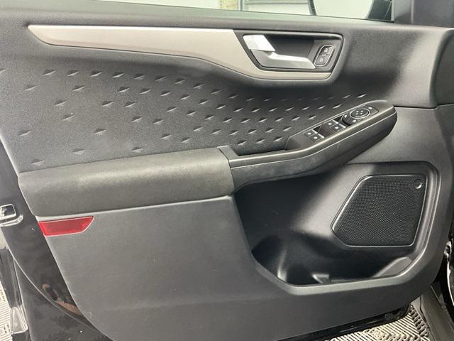 used 2020 Ford Escape car, priced at $13,500