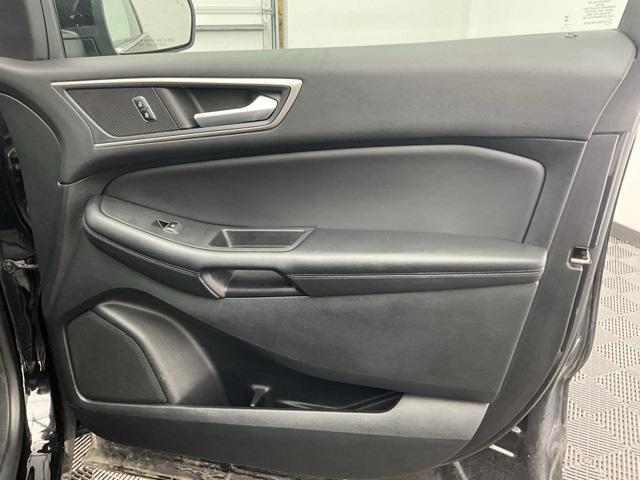 used 2023 Ford Edge car, priced at $20,000