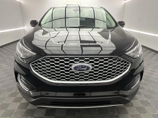 used 2023 Ford Edge car, priced at $20,000