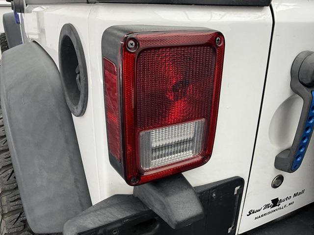 used 2015 Jeep Wrangler Unlimited car, priced at $21,500