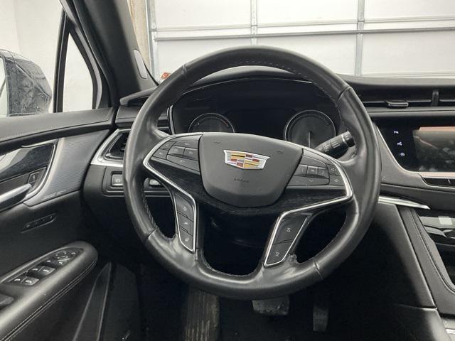 used 2022 Cadillac XT5 car, priced at $29,000