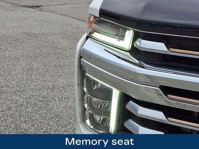 used 2022 Chevrolet Silverado 2500 car, priced at $55,995