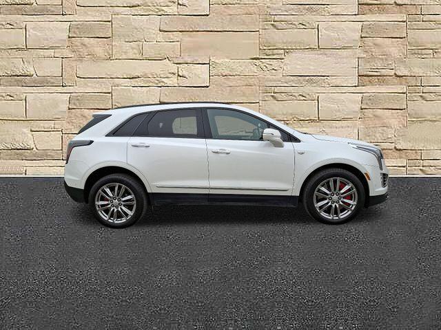 used 2023 Cadillac XT5 car, priced at $39,127