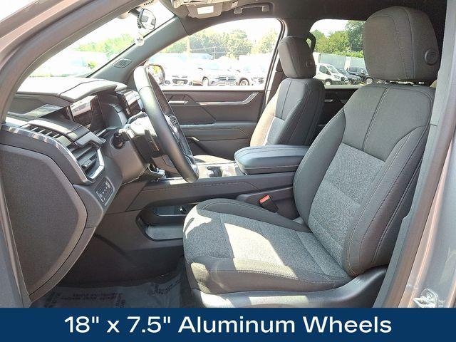 used 2025 GMC Acadia car, priced at $41,586