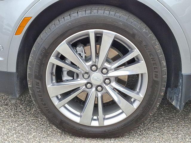 used 2024 Cadillac XT5 car, priced at $37,910