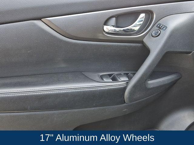 used 2015 Nissan Rogue car, priced at $6,228