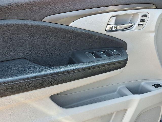 used 2019 Honda Pilot car, priced at $22,827