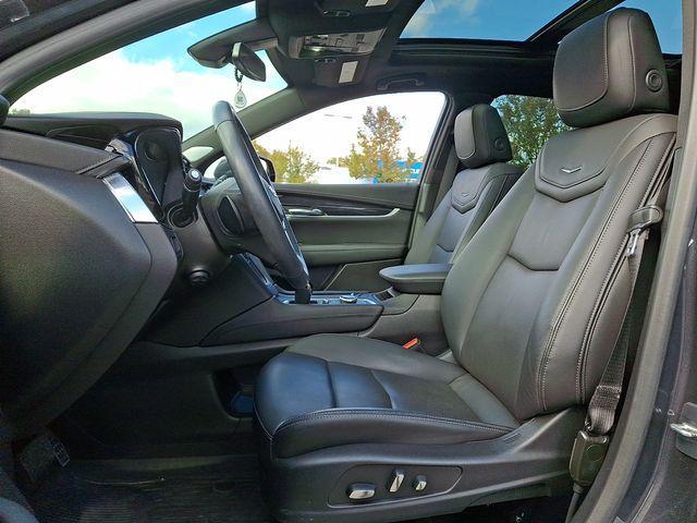 used 2023 Cadillac XT5 car, priced at $34,343