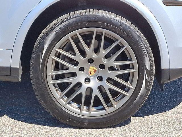 used 2018 Porsche Cayenne car, priced at $22,548