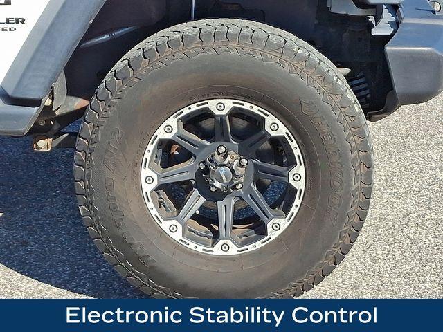used 2015 Jeep Wrangler Unlimited car, priced at $16,450