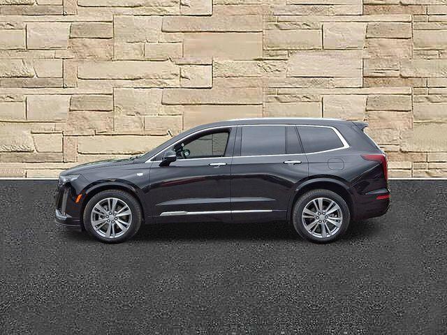used 2024 Cadillac XT6 car, priced at $45,909