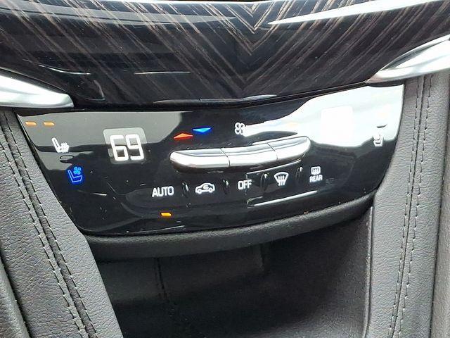 used 2024 Cadillac XT6 car, priced at $45,909