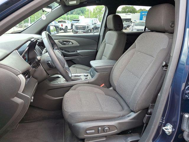used 2023 Chevrolet Traverse car, priced at $26,595