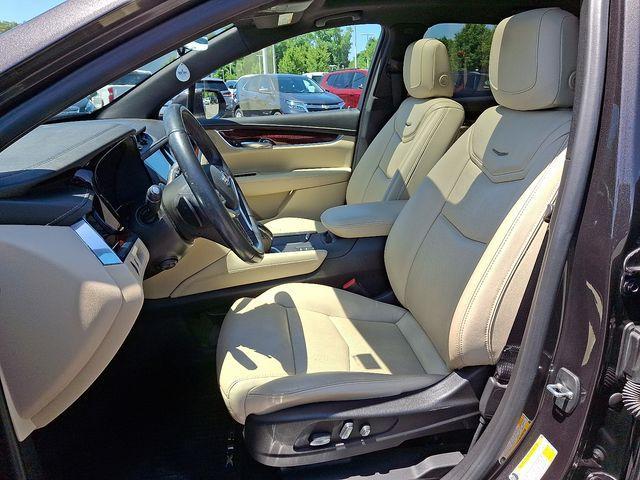 used 2019 Cadillac XT5 car, priced at $17,963