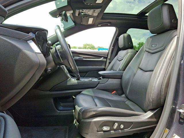 used 2021 Cadillac XT5 car, priced at $28,397