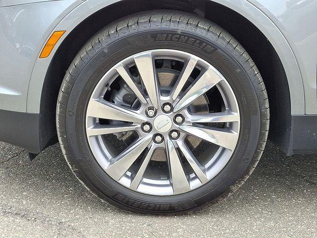 used 2024 Cadillac XT5 car, priced at $47,863