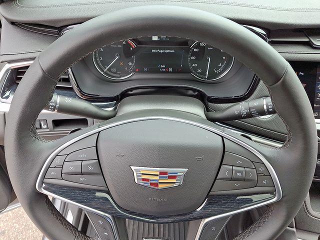 used 2024 Cadillac XT5 car, priced at $47,863