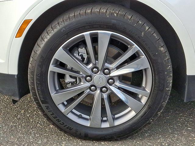 used 2025 Cadillac XT5 car, priced at $48,954