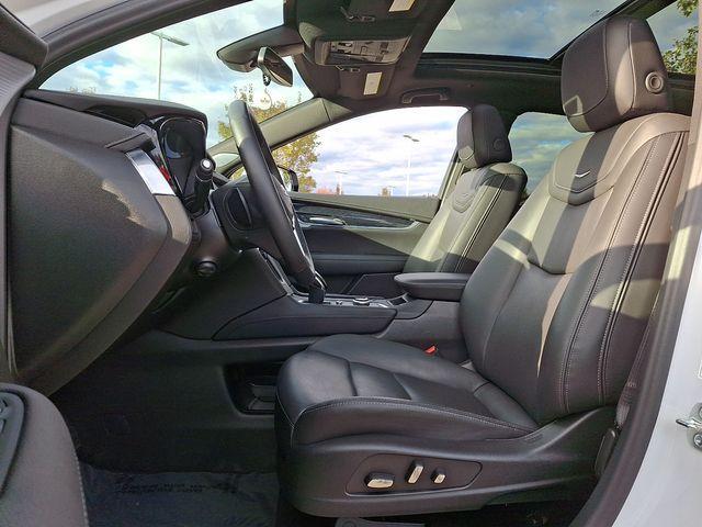 used 2025 Cadillac XT5 car, priced at $48,954