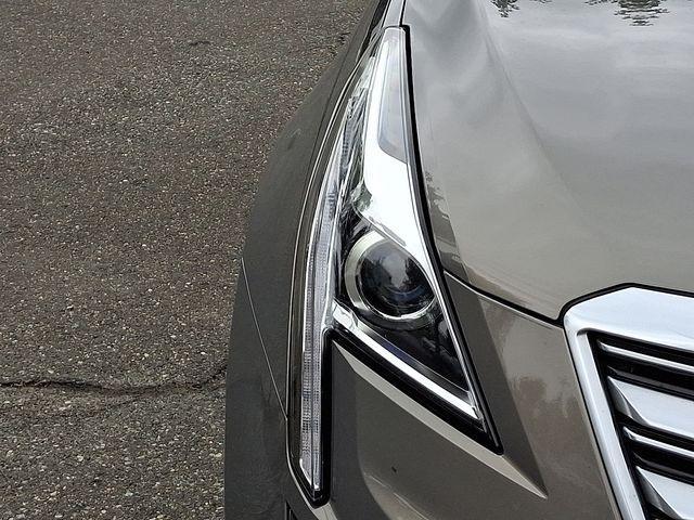 used 2018 Cadillac XT5 car, priced at $10,935