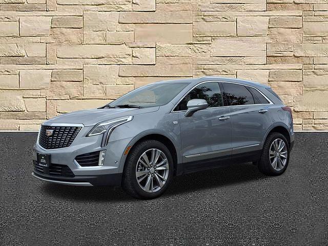 used 2025 Cadillac XT5 car, priced at $46,403
