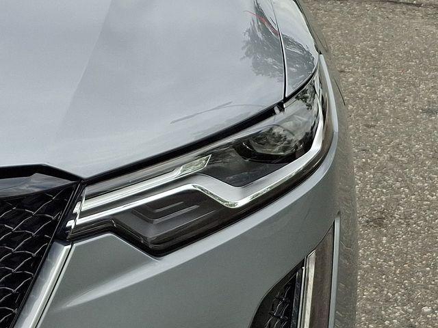 used 2023 Cadillac XT6 car, priced at $39,231