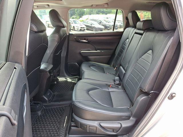 used 2024 Toyota Highlander car, priced at $42,918