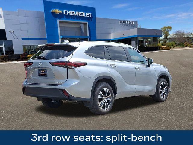 used 2024 Toyota Highlander car, priced at $42,918