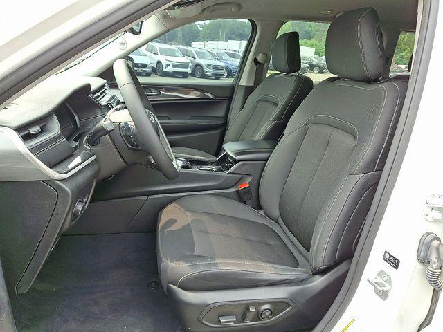 used 2023 Jeep Grand Cherokee car, priced at $27,704