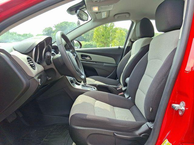 used 2015 Chevrolet Cruze car, priced at $7,778