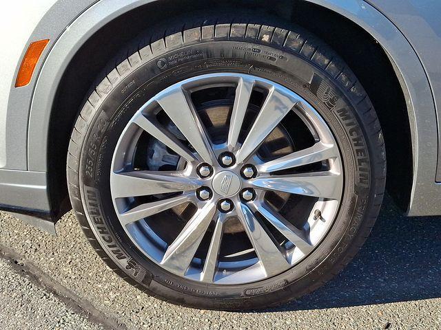 used 2025 Cadillac XT6 car, priced at $39,710