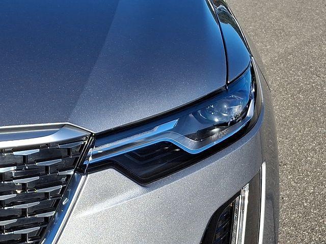 used 2025 Cadillac XT6 car, priced at $39,710