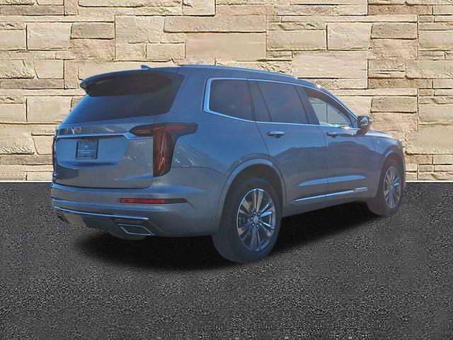 used 2025 Cadillac XT6 car, priced at $39,710