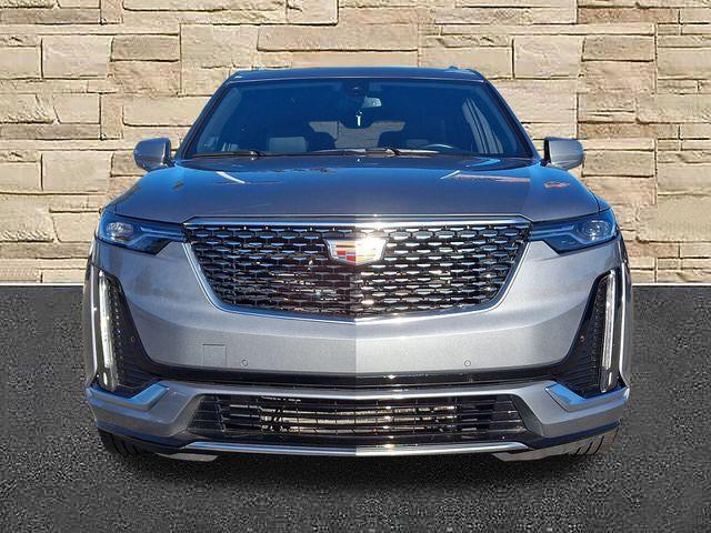 used 2025 Cadillac XT6 car, priced at $39,710