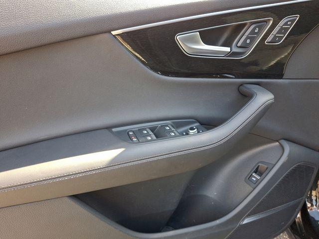 used 2023 Audi Q7 car, priced at $43,600