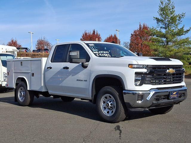 new 2025 Chevrolet Silverado 3500 car, priced at $66,372