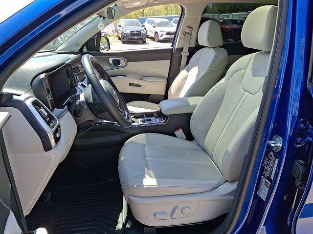 used 2022 Kia Sorento car, priced at $29,987