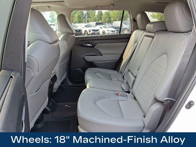 used 2022 Toyota Highlander car, priced at $35,828
