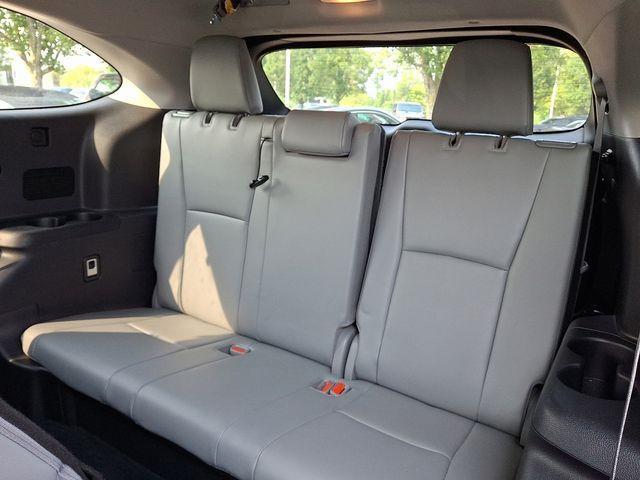 used 2022 Toyota Highlander car, priced at $35,828