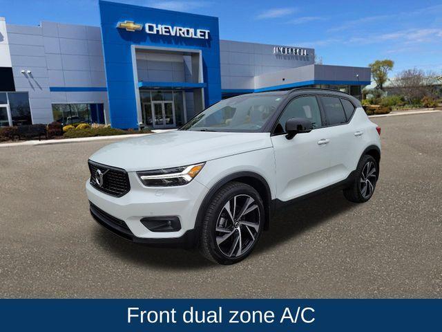 used 2022 Volvo XC40 car, priced at $30,397