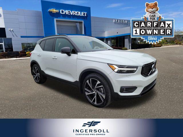 used 2022 Volvo XC40 car, priced at $27,296