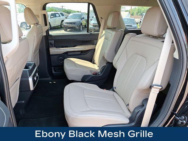 used 2024 Ford Expedition car, priced at $62,097