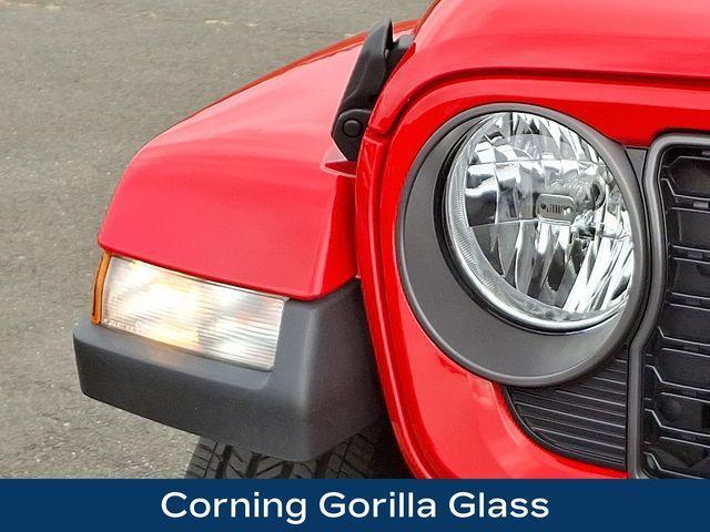 used 2024 Jeep Gladiator car, priced at $35,162