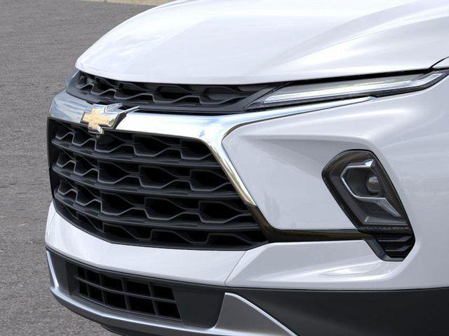 new 2025 Chevrolet Blazer car, priced at $40,582