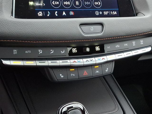 used 2023 Cadillac XT4 car, priced at $31,813